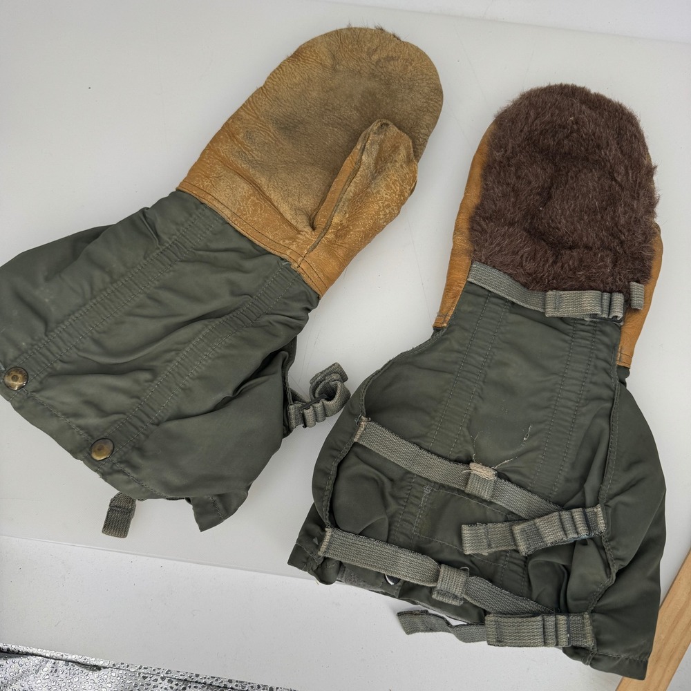 Vintage N-4B Flying Mittens Men M Green Illinois Glove Co 1973 Wool Leather USAF - Picture 2 of 5